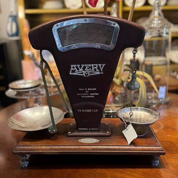 19th Century Avery Shop Beam Scales 21x10x18