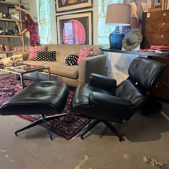 Eames Style Lounger Leather & Ebony Ash Chair & Ottoman 34x37x31