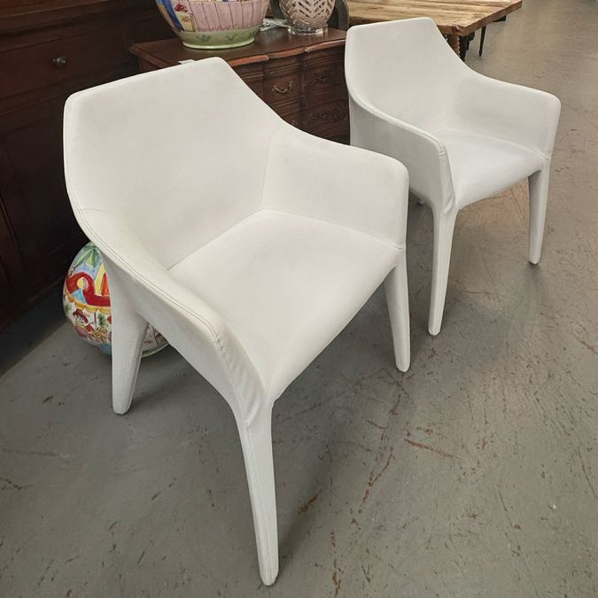 PAIR Bonaldo Tip Toe White Leather Arm Chairs 24x22.5x34