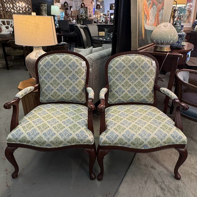 Blue & Green Upholstered Queen Anne Arm Chair 27x26.5x39