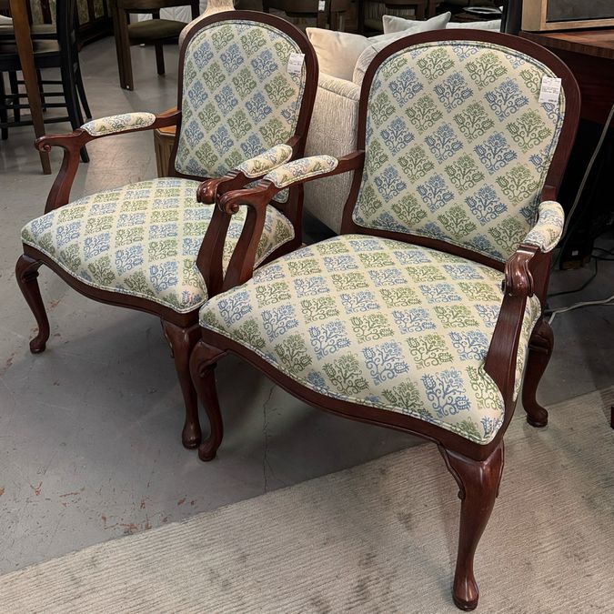 Blue & Green Upholstered Queen Anne Arm Chair 27x26.5x39