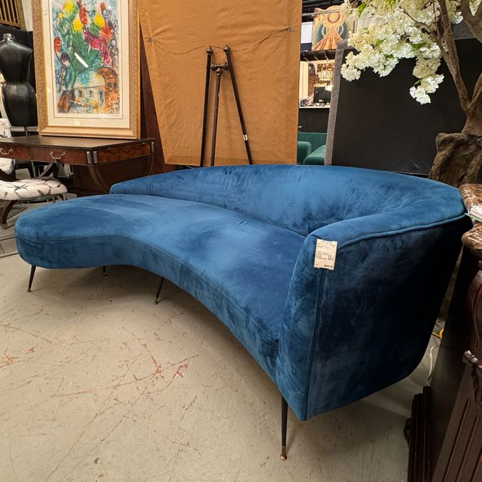 Safavieh Coutoure Evageline Velvet Parisian Sofa 84"L