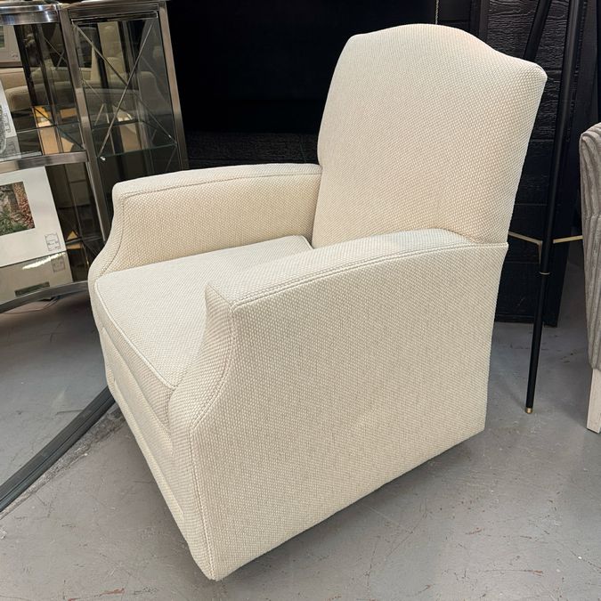 Mayo Cream Swivel Upholstered Chair 30x33x39.5
