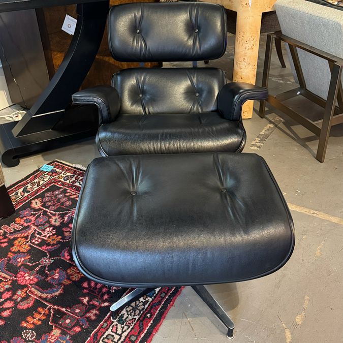 Eames Style Lounger Leather & Ebony Ash Chair & Ottoman 34x37x31