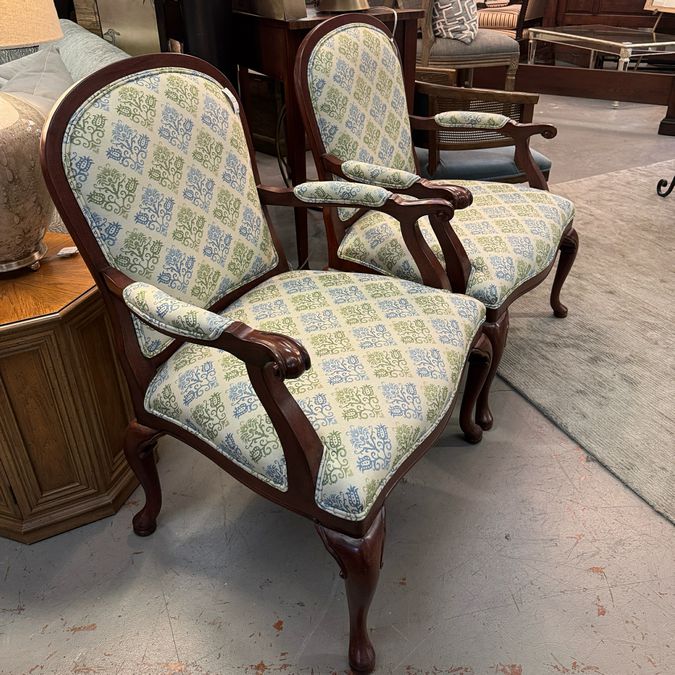 Blue & Green Upholstered Queen Anne Arm Chair 27x26.5x39