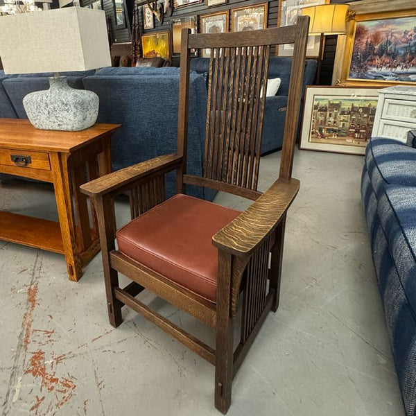 Arts & Crafts Style Spindle Back Oak Arm Chair 27.5x25x48.5