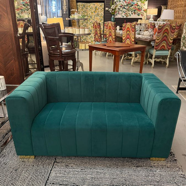 Traditional Channel Chesterfield Emerald Loveseat 60x33.5x27