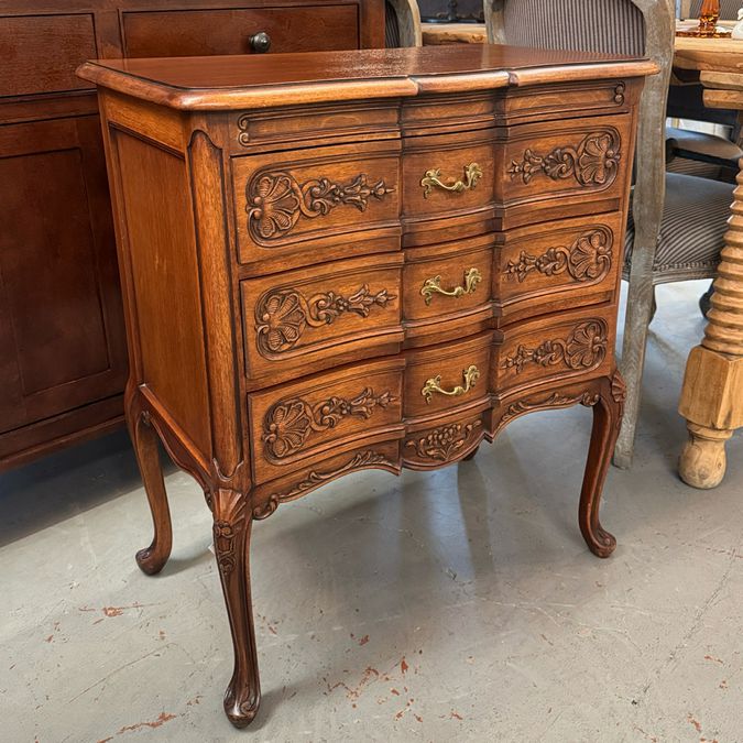 Antique/Vintage Louis XV 3-DrW Dark Oak Side Chest 28X16.5X33