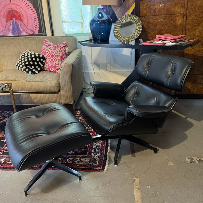 Eames Style Lounger Leather & Ebony Ash Chair & Ottoman 34x37x31