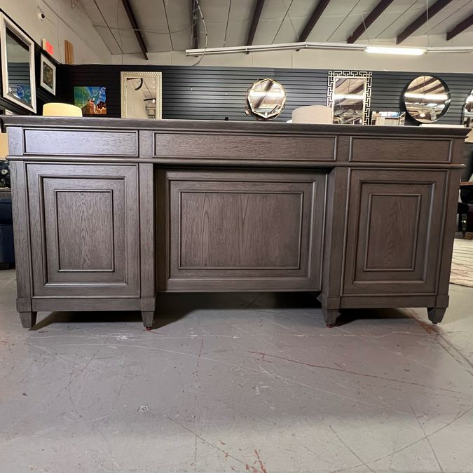 Havertys Baylor Executive Desk NEW 68x31x32D