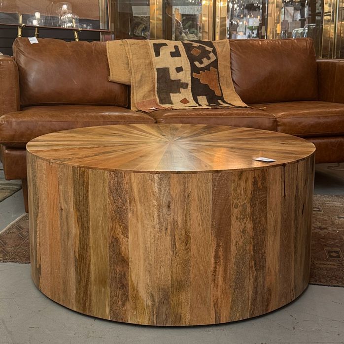 Havertys Cyrus Mango Wood Coffee Table on Casters 38Dx17.5H NEW