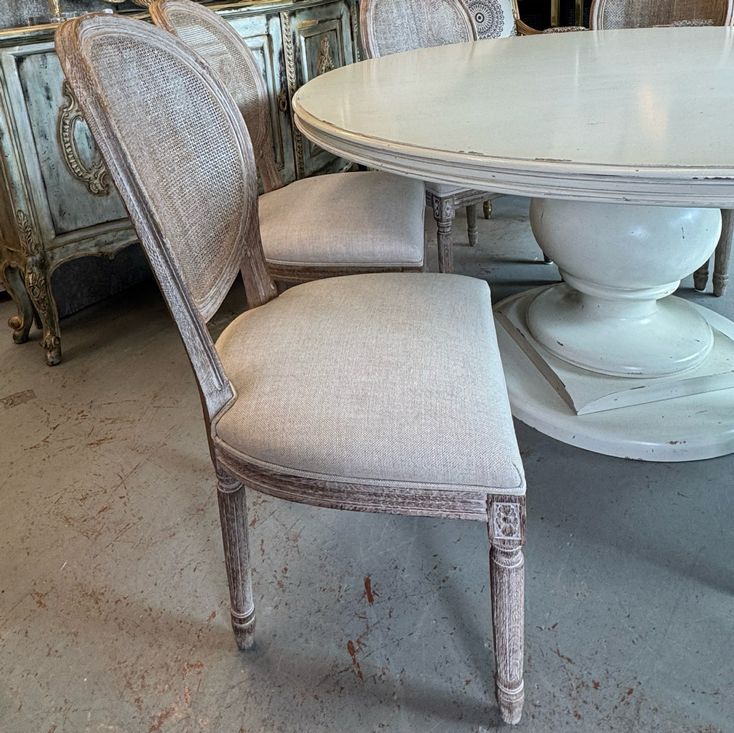 60" Bernhardt Mirabelle Dining Table W/6 Rest. Hardware French Cane Back Chairs