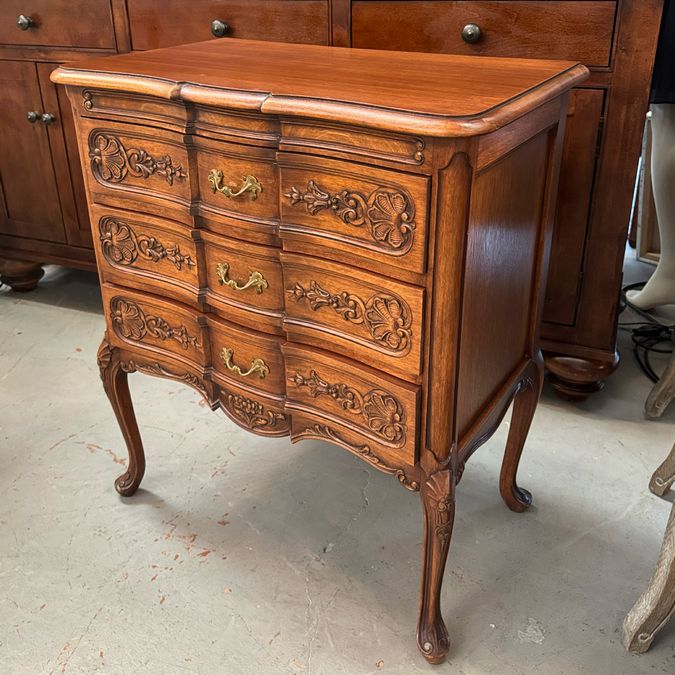 Antique/Vintage Louis XV 3-DrW Dark Oak Side Chest 28X16.5X33