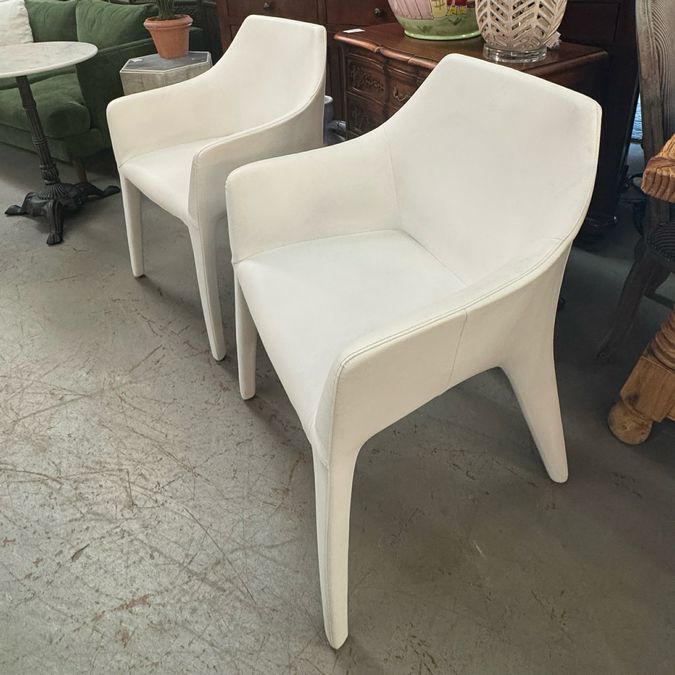 PAIR Bonaldo Tip Toe White Leather Arm Chairs 24x22.5x34