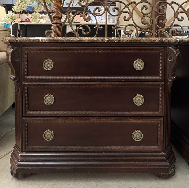 PAIR Bernhardt 3-Drw Nightstands W/Marble Tops 42x19.5x33
